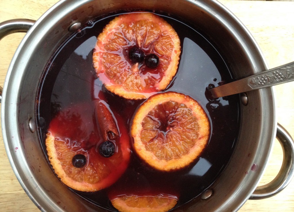Blueberry mulled wine