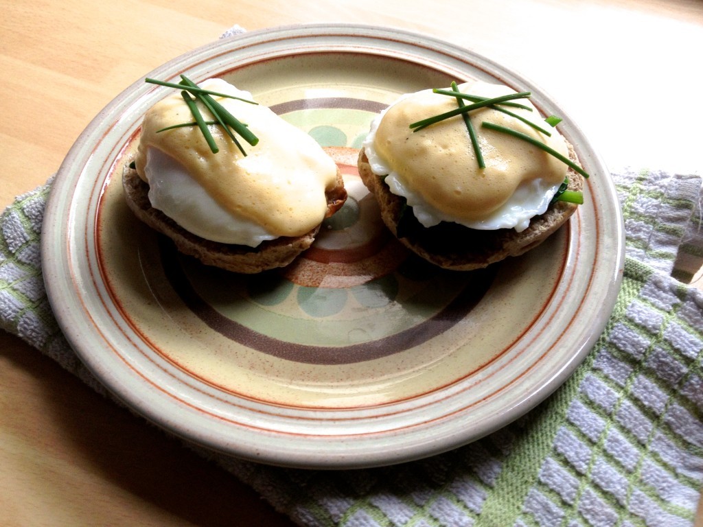 Low-fat eggs florentine recipe on wholemeal english muffin