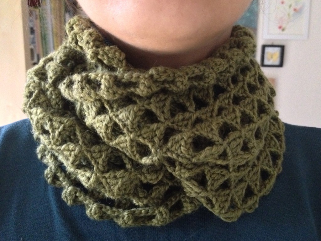 triangle crocheted infinity scarf