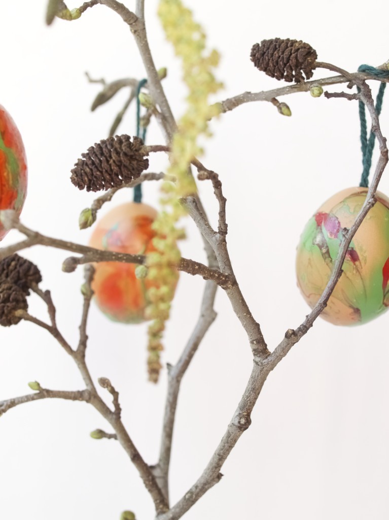 Hanging marbled egg decorations