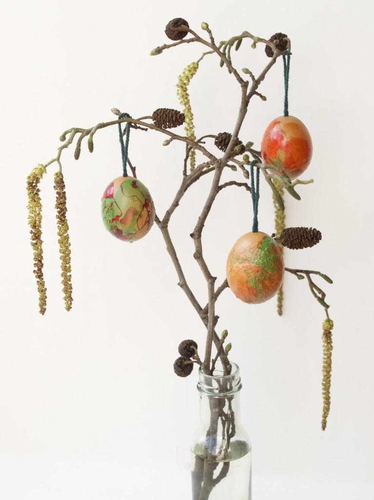 Hanging marbled egg decorations