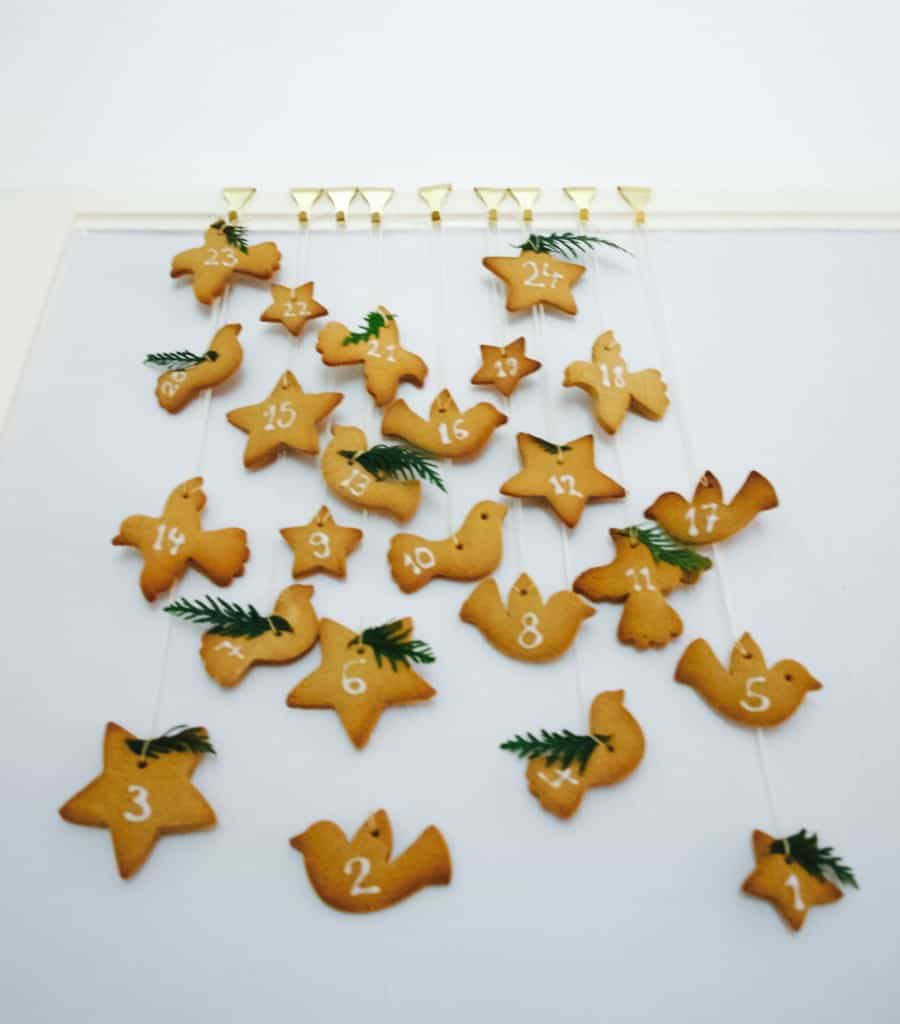 How to make gingerbread cookie advent calendar
