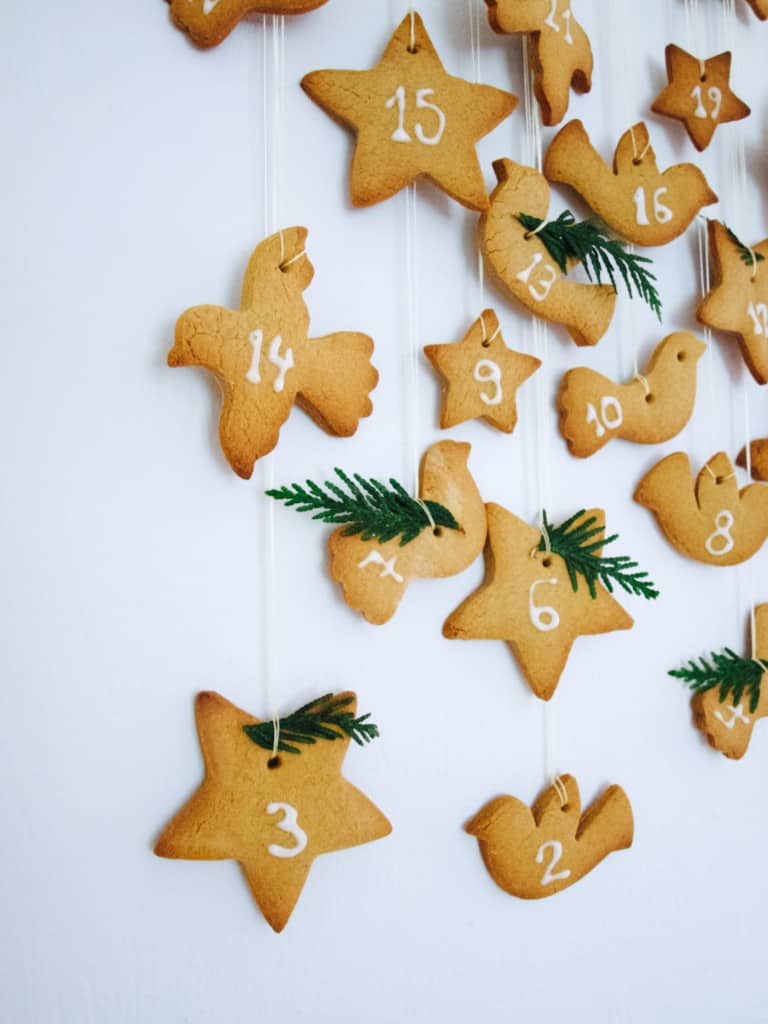 How to make gingerbread cookie advent calendar
