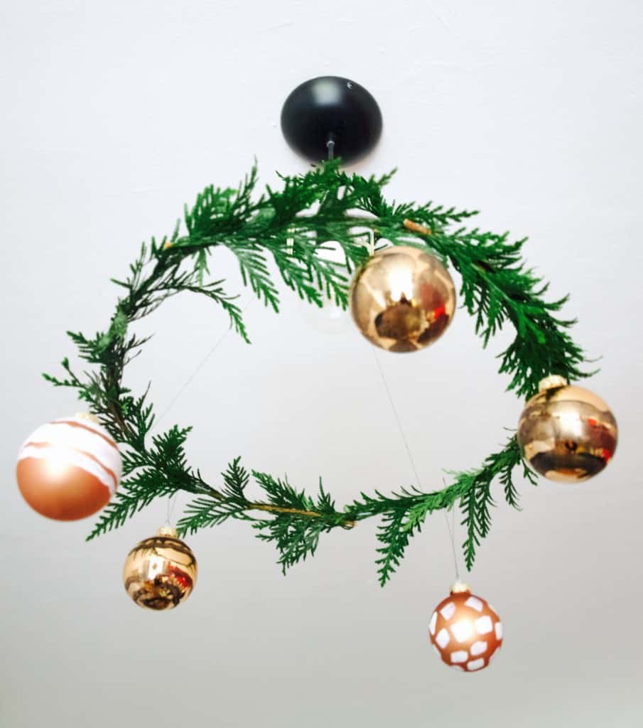 Make your own Christmas wreath chandelier