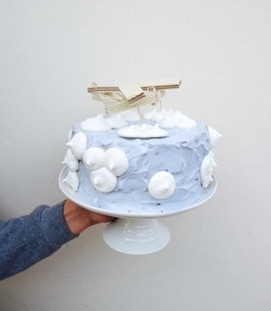 Aeroplane themed birthday cake